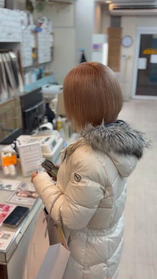 ショート KR2S古市所属・艶カラー🫧/シール エクステRYOKAのヘアスタイル