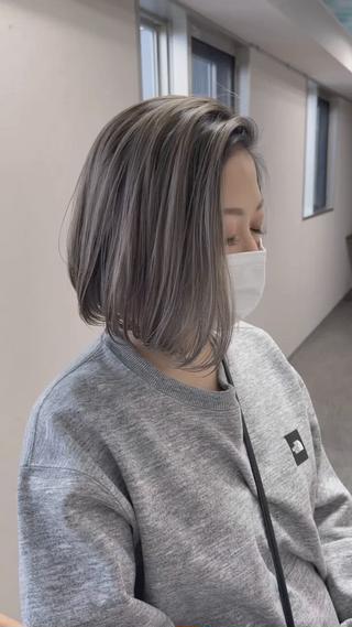 前下がりボブに︎ハイライトを重ねてバレイヤージュハイライトカラーに♡