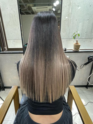 海外から取り入れた富裕層も受けている【ケラチントリートメント】
ブリーチしてるから縮毛矯正は出来ない！
そんな方におすすめ癖の緩和も可能な最新トリートメントでございます！


髪質改善/ケラチントリートメント/韓国/トリートメント/レイヤーカット/メテオカラー/美髪/艶髪/下北沢/経堂
酸熱トリートメント 