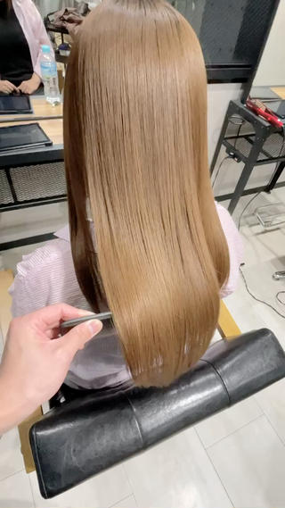 下北沢/下北沢駅/イルミナカラー/メテオカラー/髪質改善カラー/艶髪/美髪/トリートメント/韓国ヘア/顔周りカット/レイヤー/酸熱トリートメント 