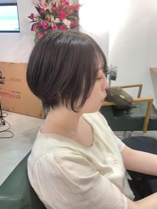 ショートボブ 
