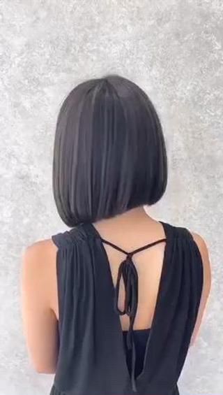 外国人風ヘアカラー
ギャルにならないグレーとシルバーの組み合わせです
根本が伸びてきたり
ハイライトの根本が気になる方にオススメのカラーです