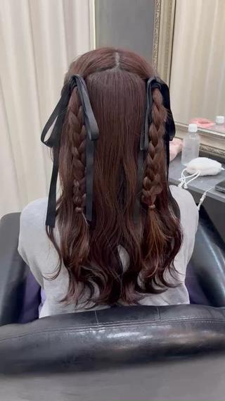 ハーフツイン×三つ編み アレンジ⟡.·
ご覧頂きありがとうございます
この他にも、カラーやアレンジの写真載せておりますのでぜひご覧ください