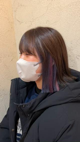 ワンポイントイヤリングカラー
ベースもイヤリングカラーで紫にして
ワンポイントでピンクのシールエクステをつけました!