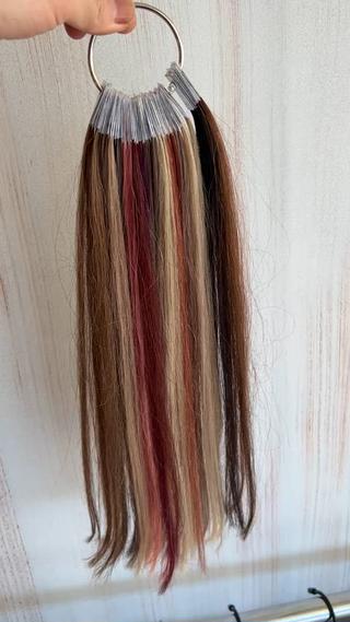 シールエクステのラインナップです!
デザインカラーや長さだしなども可能です!
お取り置きもできますので希望のお色味を
ご予約の際にお伝えください!