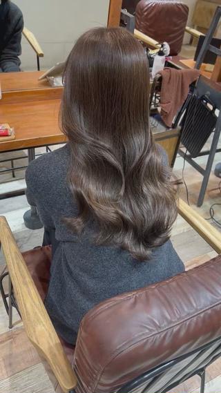 ロング カラー 韓国風・ブリーチなし ・あり後藤 一斗店長のヘアスタイル