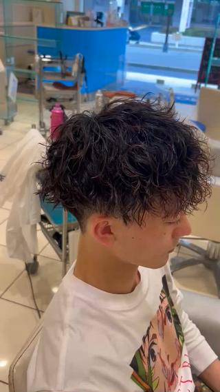 パーマ メンズ メンズパーマ 副店長ユウタのヘアスタイル