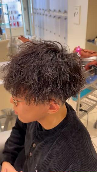 パーマ メンズ メンズパーマ 副店長ユウタのヘアスタイル
