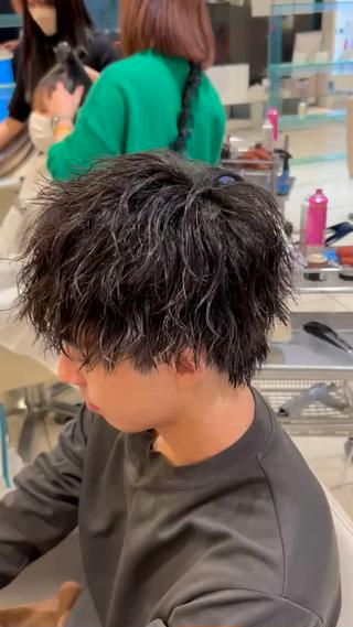 パーマ メンズ メンズパーマ 副店長ユウタのヘアスタイル