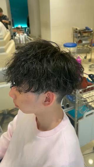 パーマ メンズ メンズパーマ 副店長ユウタのヘアスタイル