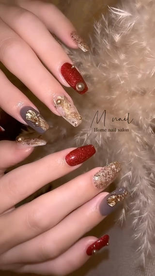 クリスマスネイル
ニュアンスネイル
キラキラネイル
大人ネイル
冬ネイル
おまかせネイル 