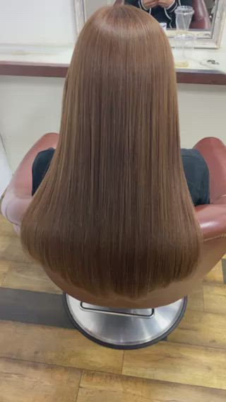 ロング カラー famille所属・famille ファミーユのヘアスタイル