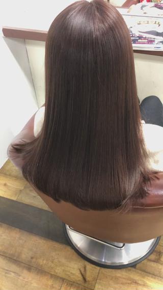 セミロング カラー famille所属・famille ファミーユのヘアスタイル