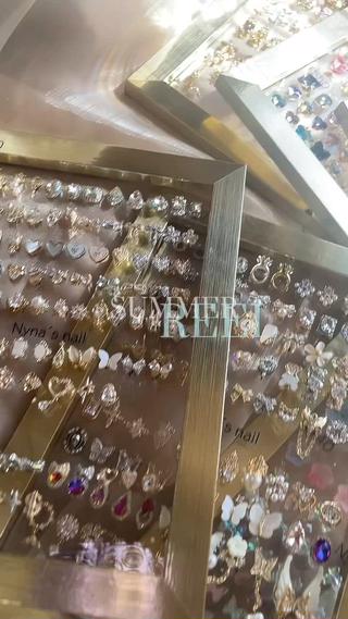 当店のパーツやカラーは迷うほど豊富 