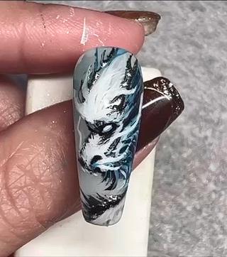 ネイル R inのネイルデザイン