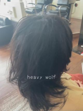 重めロングのウルフ