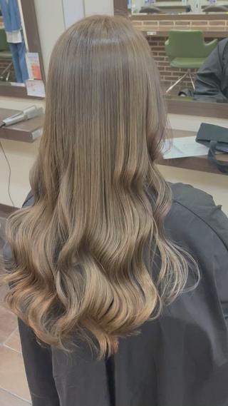 movie version 

巻き髪得意です
是非セットまでお任せください！！ 