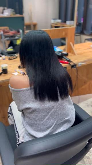 ロング 💖艶ハイトーン髪質 改善💖ケンシンのヘアスタイル