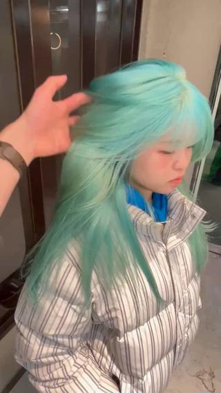 ロング 💖艶ハイトーン髪質 改善💖ケンシンのヘアスタイル