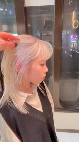 セミロング 💖艶ハイトーン髪質 改善💖ケンシンのヘアスタイル