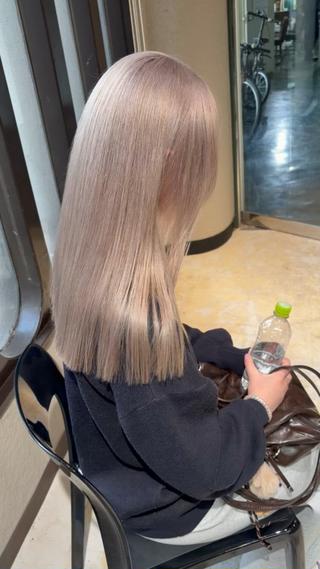 ロング 💖艶ハイトーン髪質 改善💖ケンシンのヘアスタイル