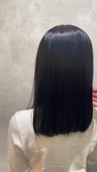 ブリーチなどのハイダメージへのアプローチが得意なシステムトリートメントです
髪の毛の主要であるタンパク質不足になると、
乾きずらさや髪の毛の広がり・脱色の原因になります。
内部ケアを優れています︎
 