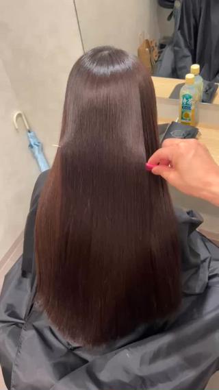 ロング salowin 原宿 aroa所属・韓国／ハッシュカット ／透明感カラー／金野のヘアスタイル