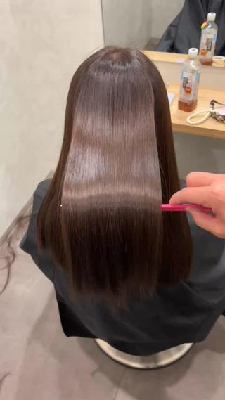 ロング salowin 原宿 aroa所属・韓国／ハッシュカット ／透明感カラー／金野のヘアスタイル