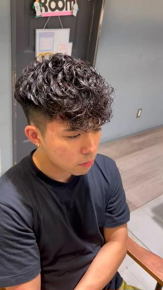 パーマ メンズ tata所属・メンズカット/ 外国人風/小嶺佑介のヘアスタイル