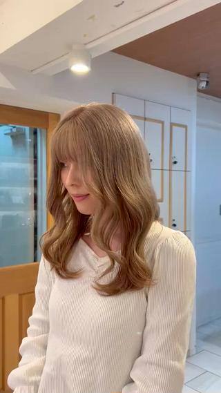 平日15時1名様限定です
ペールベージュ 