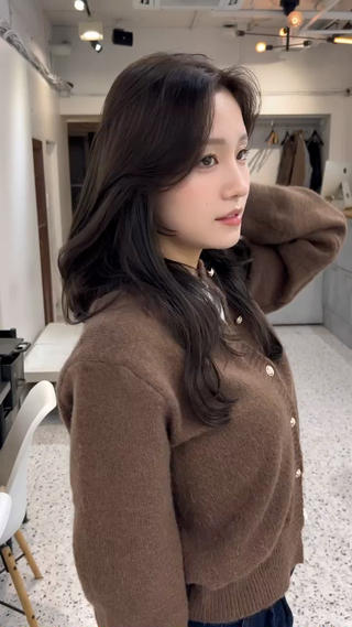 セミロング カラー ❄️暗髪/透明感❄️ /reyのヘアスタイル