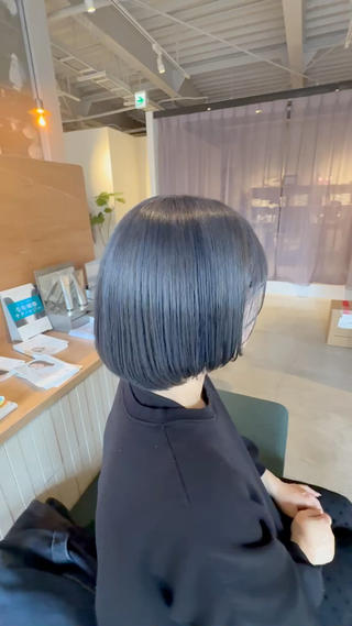 ミディアム 井手上 陽菜のヘアスタイル