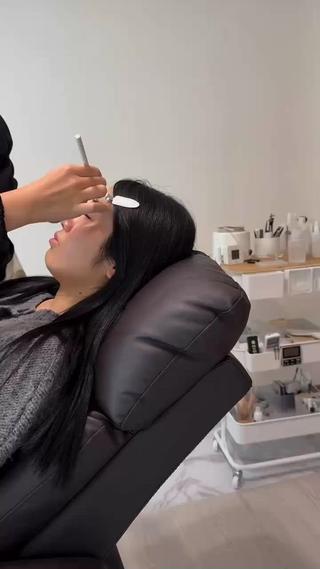 アイブロウ LaLa Olino所属・HARUE/🅿️/ 完全貸切/垢抜けの眉毛・アイブロウイメージ