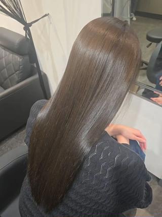 ロング カラー LEE HANAのヘアスタイル