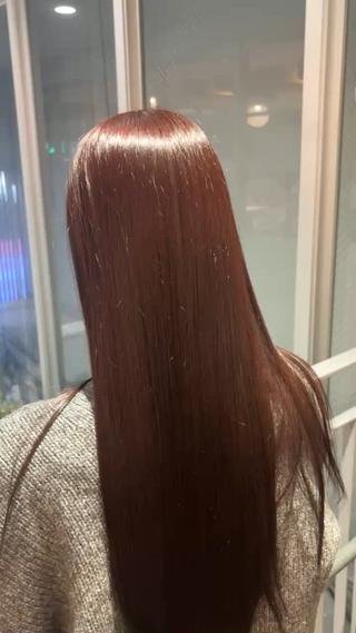 ロング ブリーチなしカラー 美髪矯正・清水天空のヘアスタイル