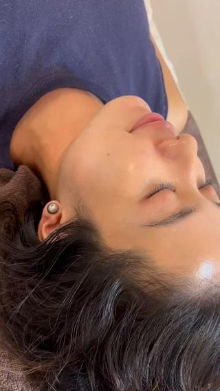 ハーブピーリング1回での効果がすごい艶々 