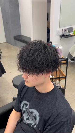 ミディアム パーマ メンズ メンズ特化美容師 井上大輔のヘアスタイル