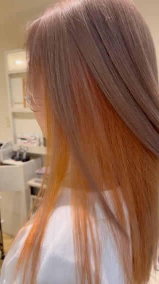 グレージュ×オレンジ