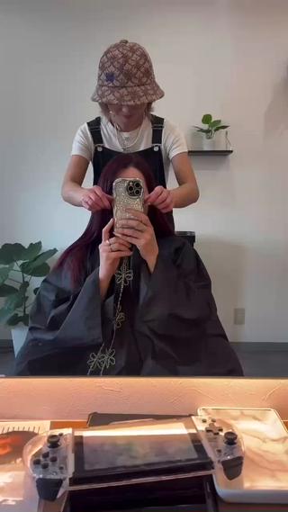 ミディアム カラー 村岡 芽衣のヘアスタイル