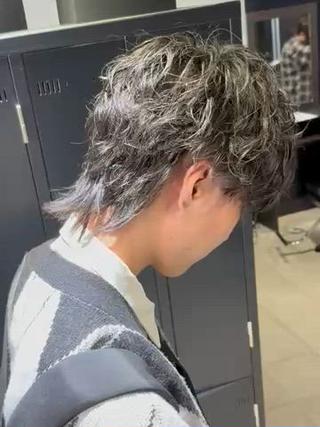 ミディアム パーマ メンズ 【フェザーパーマ】 【縮毛矯正】鶴田文のヘアスタイル