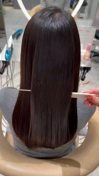 ロング 髪質改善 縮毛の達人 矢井由真のヘアスタイル