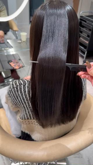 ロング 髪質改善　縮毛の達人 矢井由真のヘアスタイル