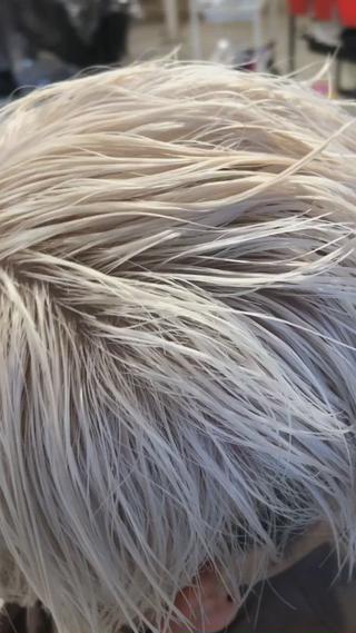 カラー ヘアアレンジ メンズ メンズ特化✂️栗原 侑也のヘアスタイル