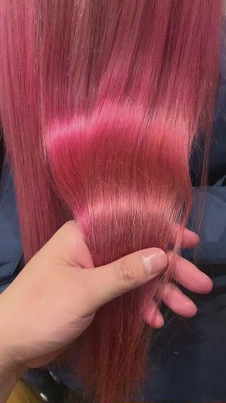 ブリーチを使ったWカラーです！
 