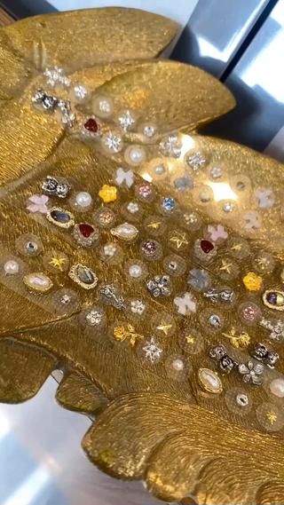 パーツ様々ございます。