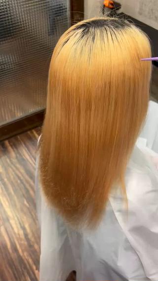 髪質改善縮毛矯正でブリーチ4回でもこの仕上がり！ 