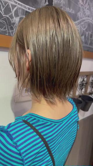 カラー SHIKI hair&make所属・ナカウチ タクのヘアスタイル