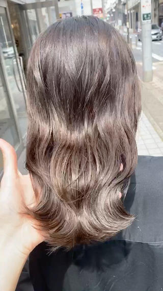 ブリーチなしでも明るめのベースがあれば透明感抜群のミルクティーベージュできます 