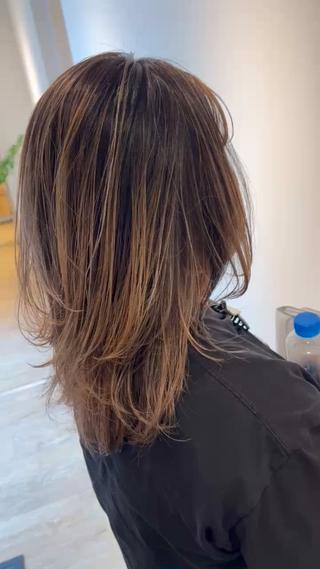 セミロング カラー 篠原 海のヘアスタイル