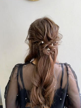 ヘアアレンジ HAIR MAKE Riza所属・谷口 弥生のヘアスタイル